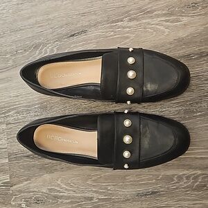 BCBG Maxazria black leather loafers size 9